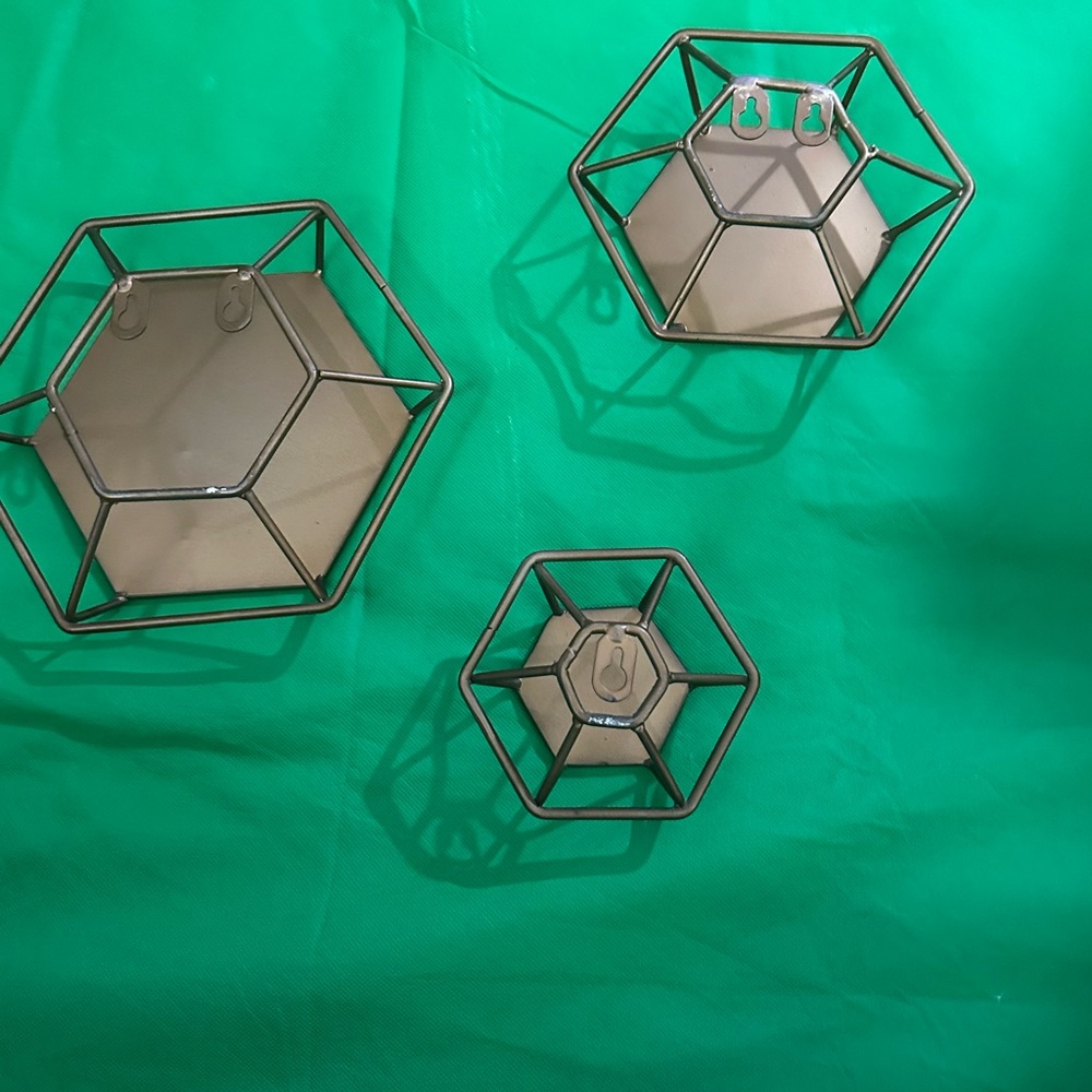 Hexagonal Gold Wall Mirror Set - Picture 5 of 7